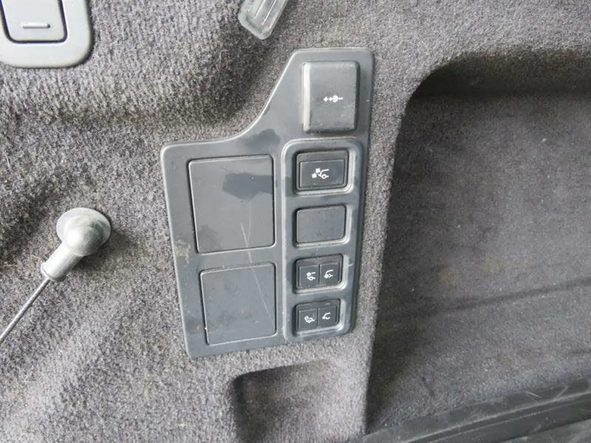 2022-land-rover-discovery-30-d300-commercial-hse-big-15