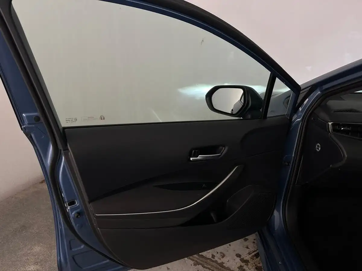 2021-toyota-corolla-18-vvt-i-icon-tech-trk-hatchback-5d-big-28