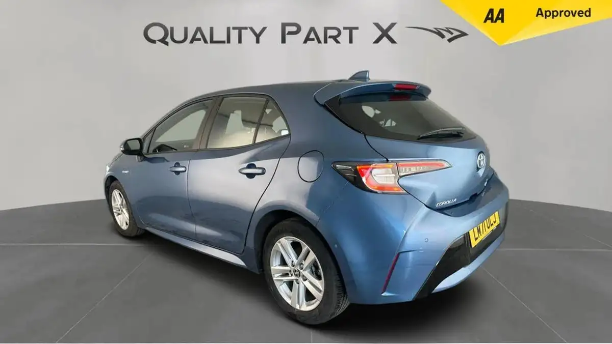 2021-toyota-corolla-18-vvt-i-icon-tech-trk-hatchback-5d-big-4