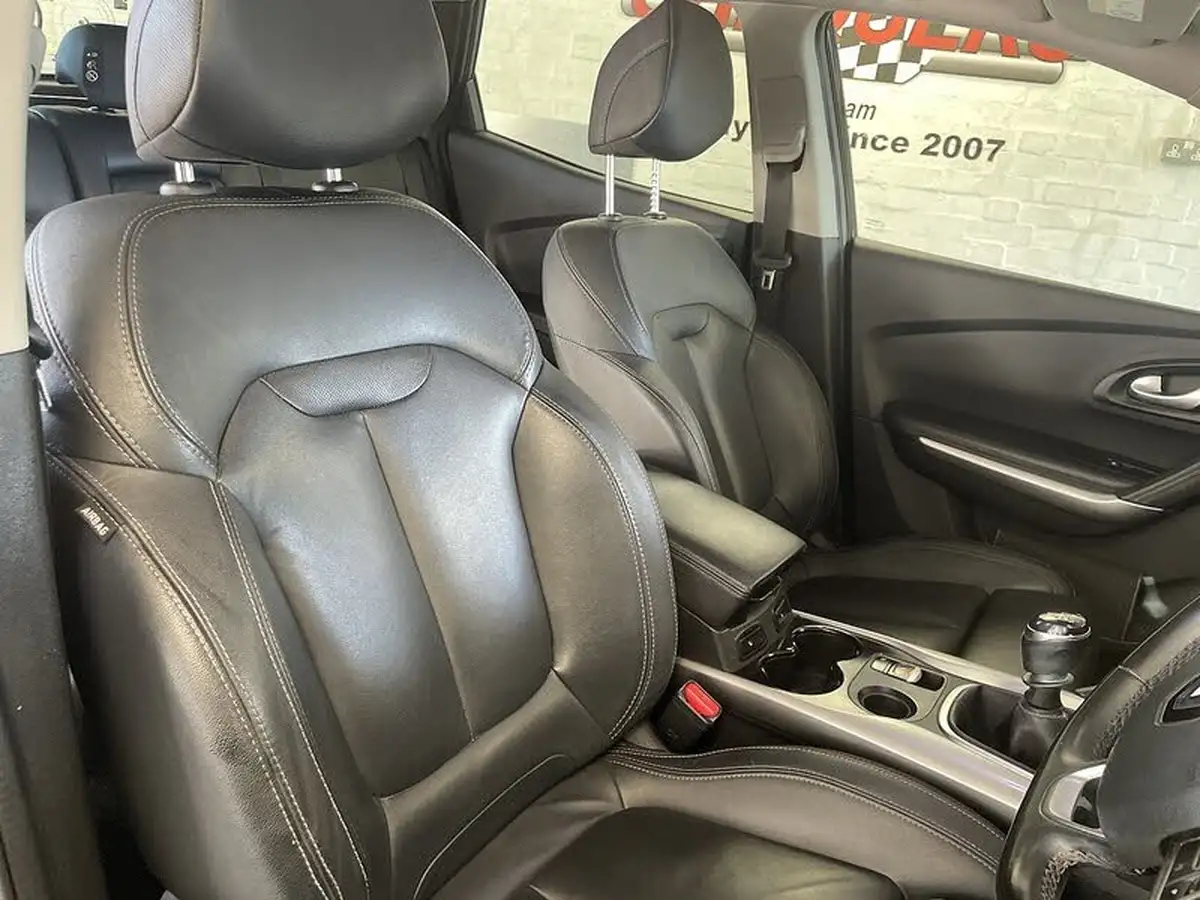 2019-renault-kadjar-13-tce-gt-line-140bhp-big-13