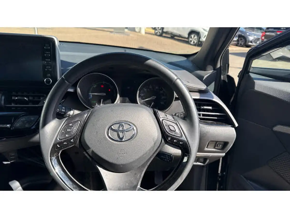 2022-toyota-c-hr-18-vvt-i-icon-big-5