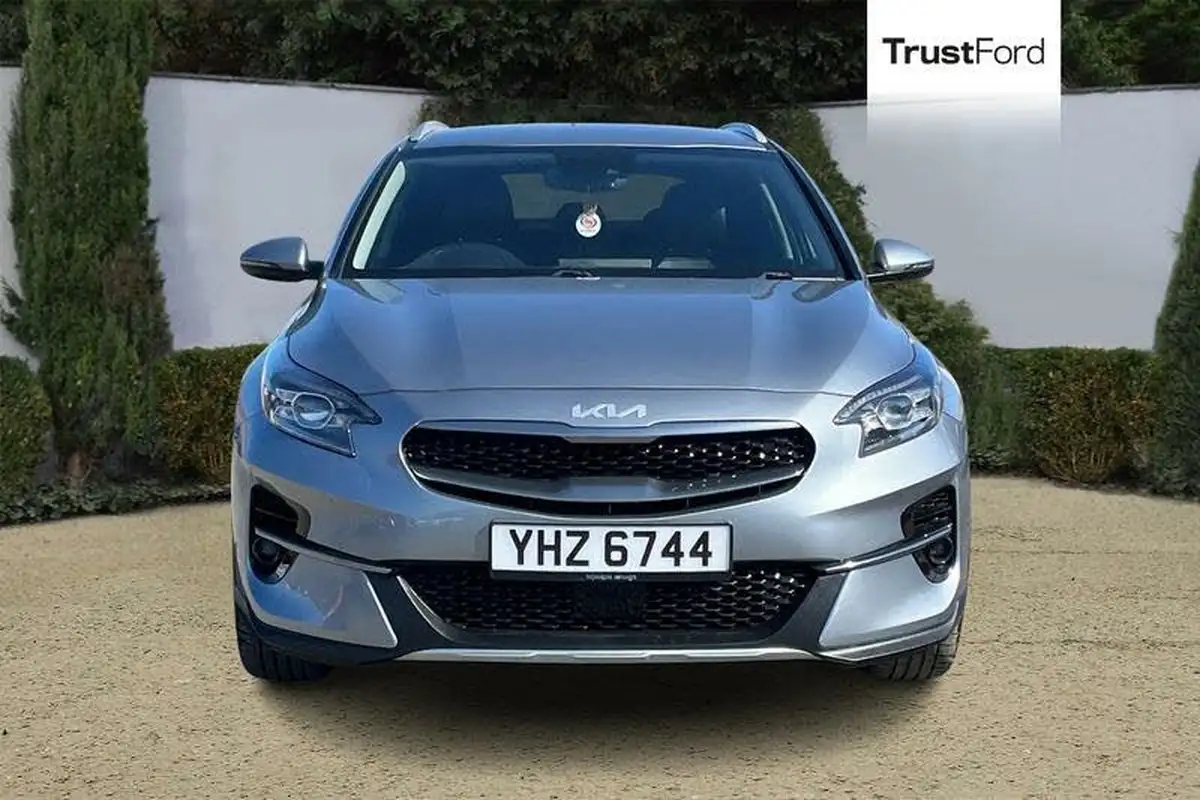 2022-kia-xceed-15-t-gdi-3-big-5