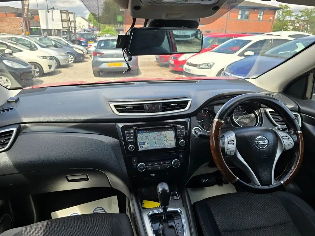 2015-nissan-qashqai-12-n-tec-xtronic-cvt-big-16