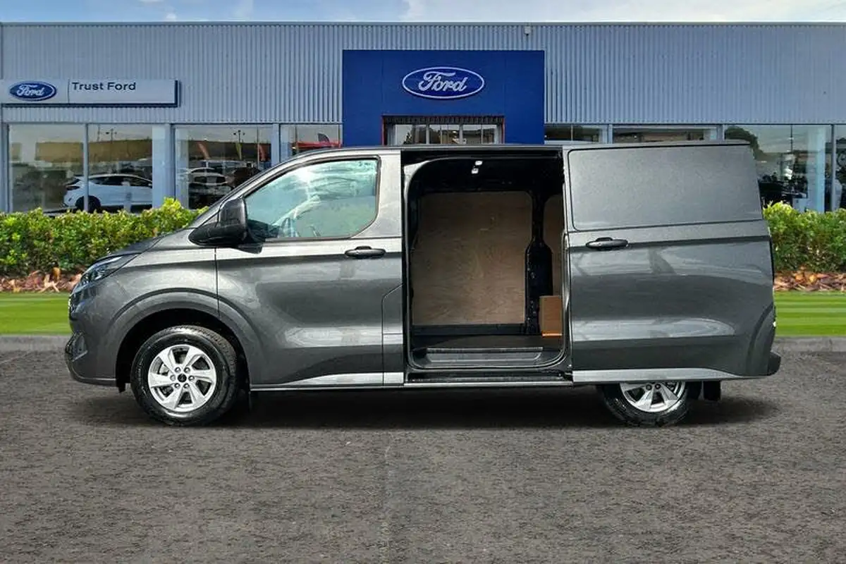 2024-ford-transit-custom-20tdci-280-l1h1-limited-136pseu6e-panel-van-1996cc-big-5