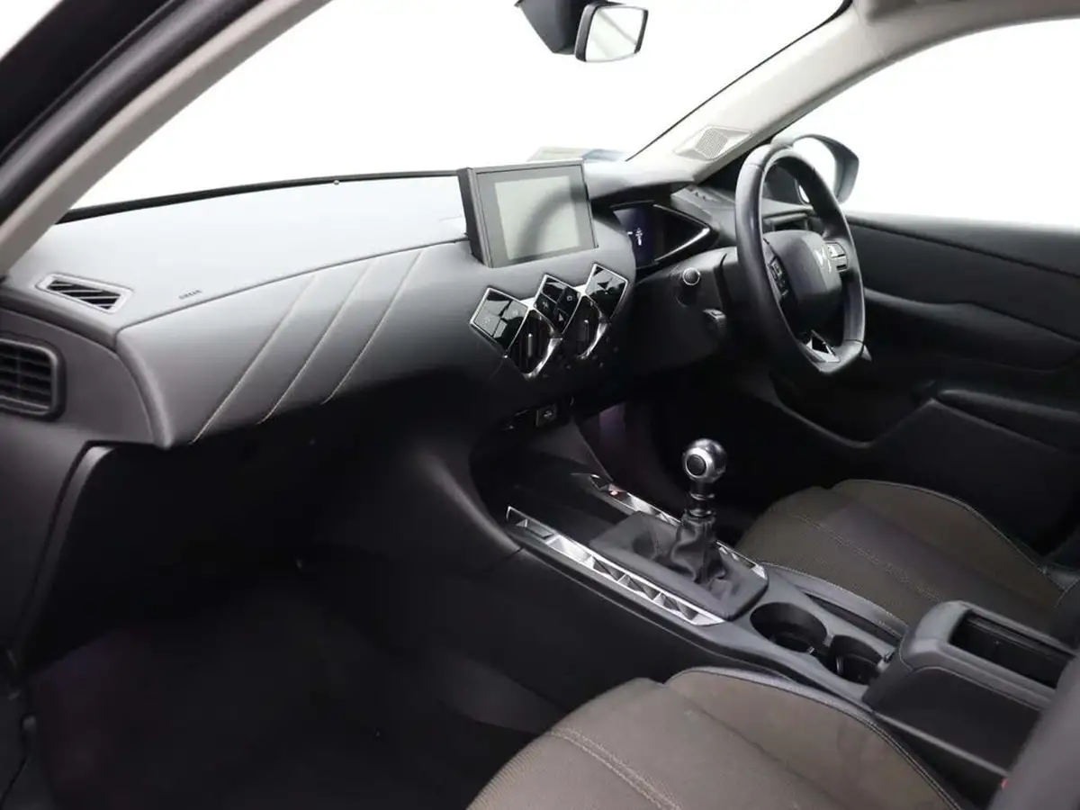 2022-ds-ds-3-crossback-12-puretech-bastille-101ps-big-10
