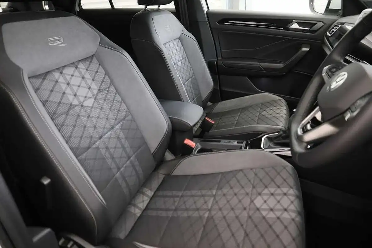 2024-volkswagen-t-roc-15-tsi-r-line-hatchback-5d-dsg-big-9