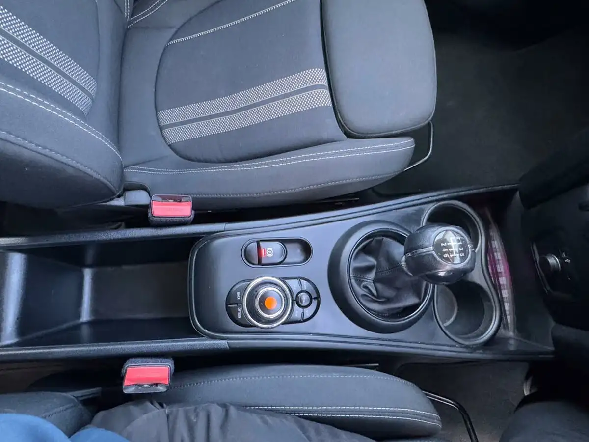 2019-mini-countryman-20-cooper-s-classic-comfort-big-29