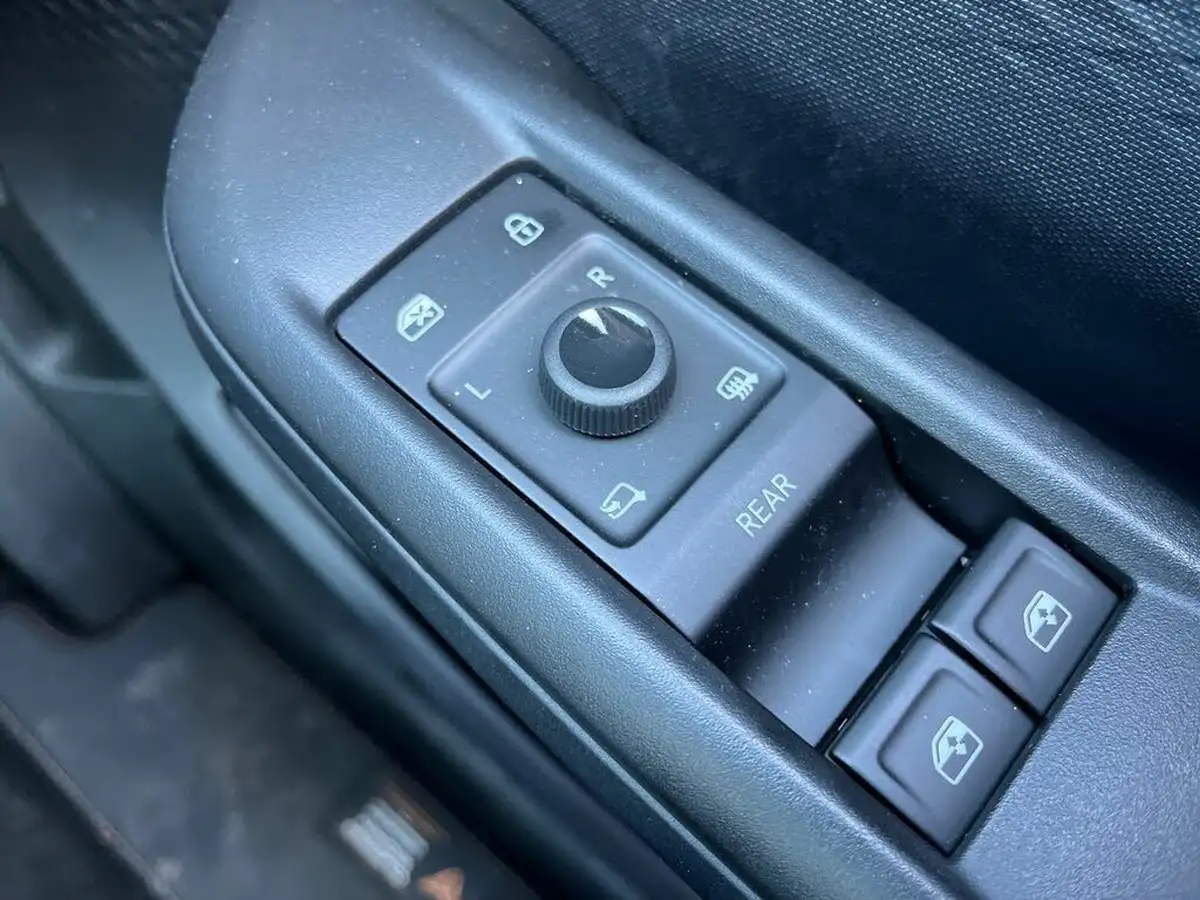 2025-cupra-born-e-vz-first-edition-big-28