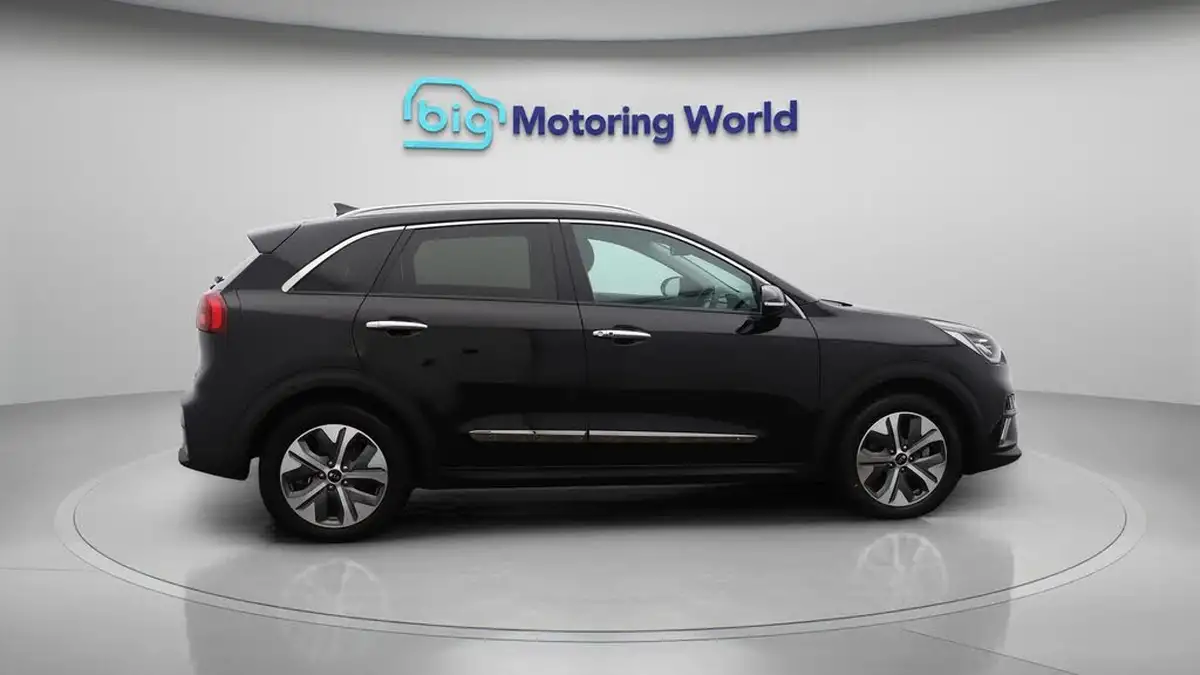 2021-kia-e-niro-ev-4-big-8