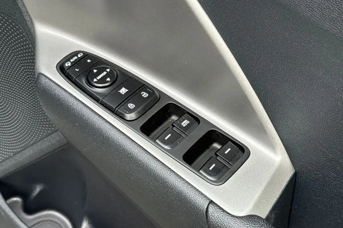 2022-kia-niro-16-gdi-2-139bhp-156kwh-big-20