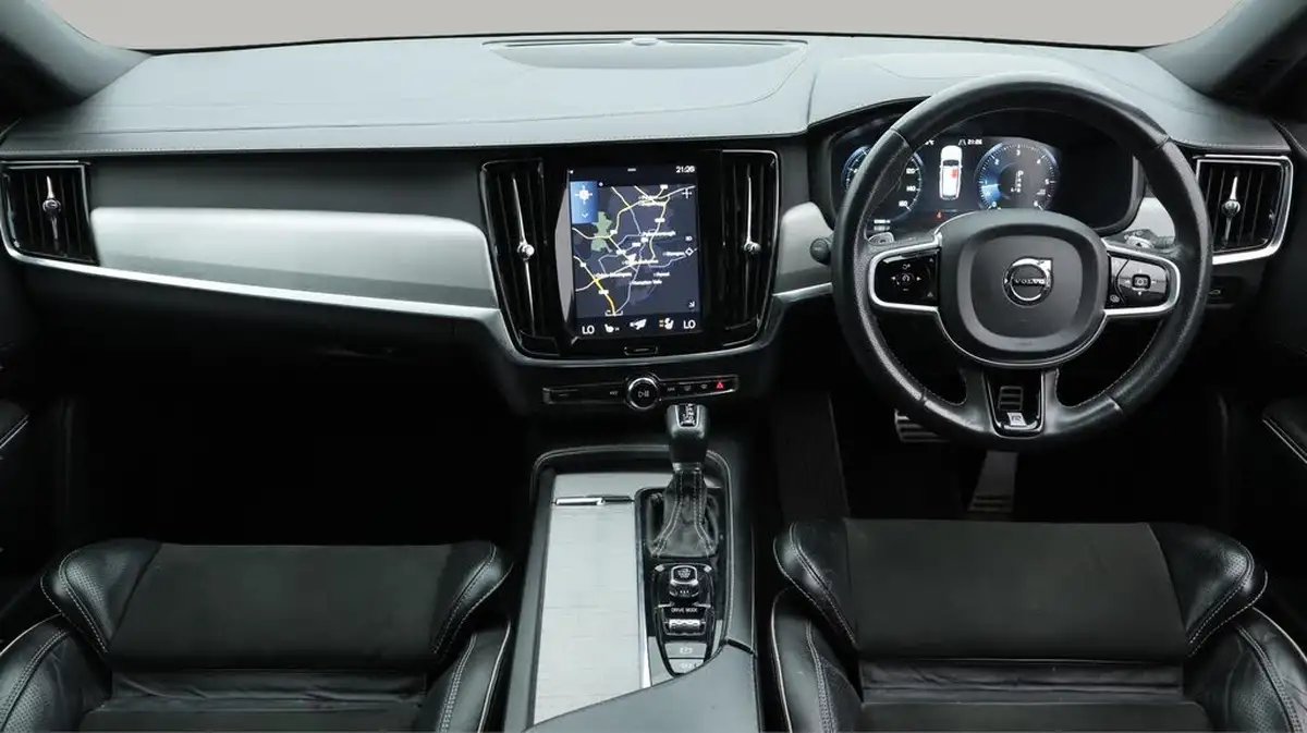 2019-volvo-v90-20td-d4-r-design-big-13