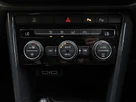 2018-volkswagen-t-roc-20tdi-sel-ss-small-32