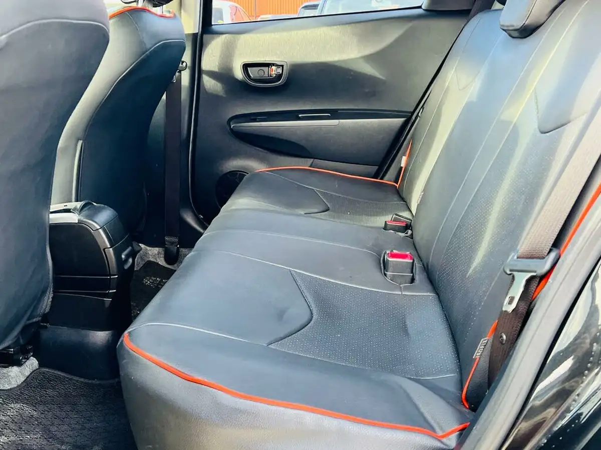 2013-toyota-yaris-133-tr-5d-m-drive-s-big-14