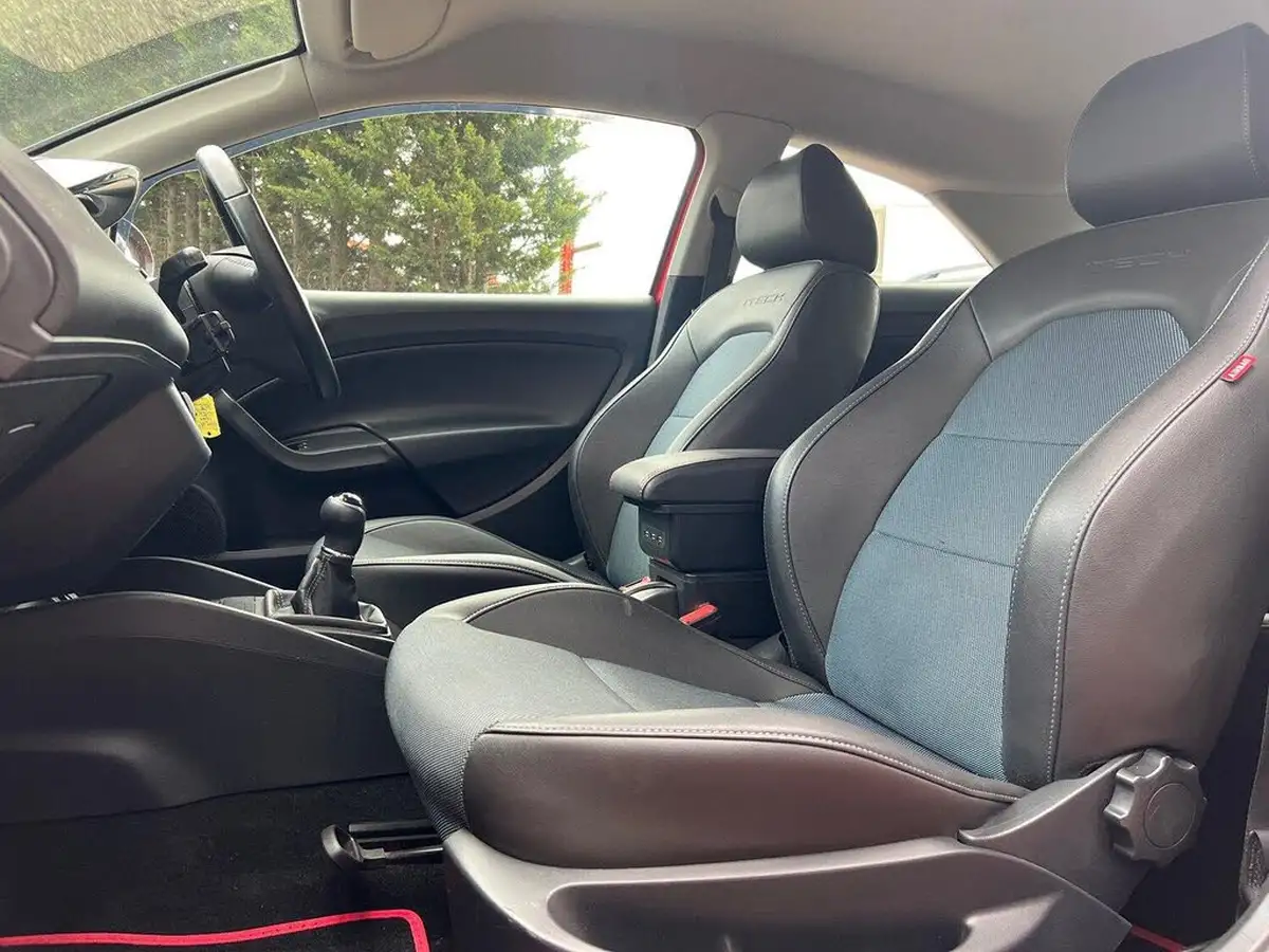 2015-seat-ibiza-12-i-tech-sportcoupe-3d-big-34