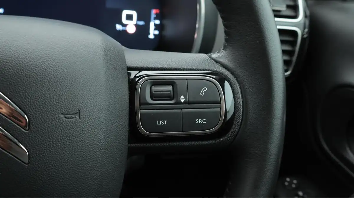 2021-citroen-c5-aircross-12-puretech-shine-big-23