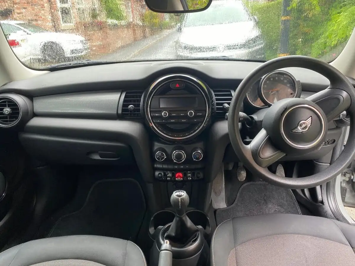 2016-mini-cooper-15-cooper-ss-hatchback-3d-big-5