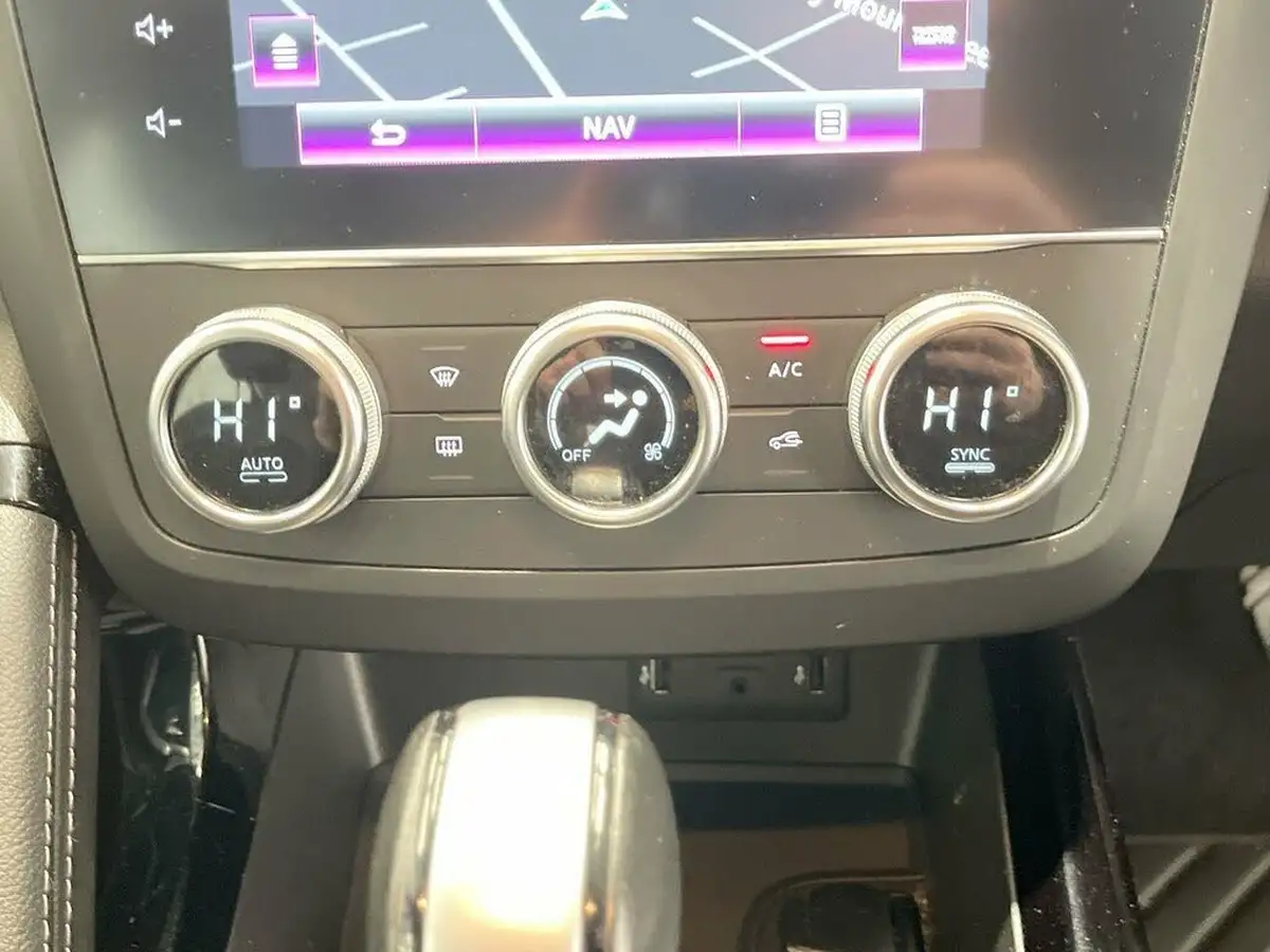 2019-renault-kadjar-13-tce-iconic-140bhp-edc-auto-big-15