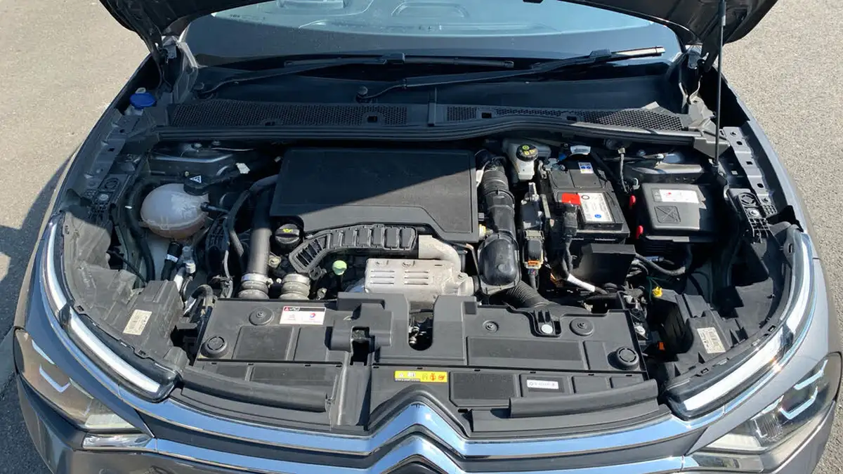 2022-citroen-c4-12-puretech-shine-plus-130ps-big-17