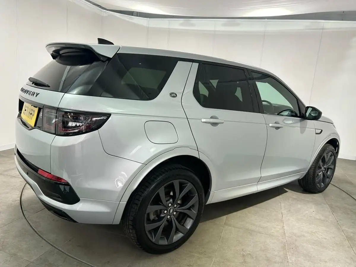 2022-land-rover-discovery-sport-15-p300e-r-dynamic-se-big-5