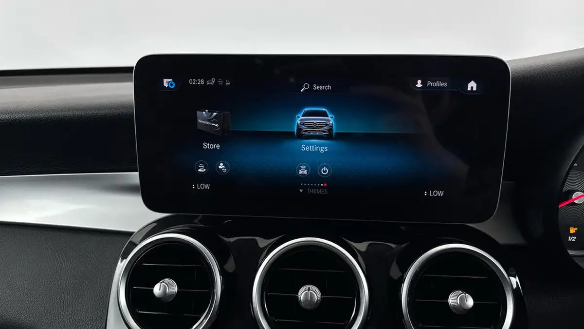 2020-mercedes-benz-glc-class-20d-glc220d-sport-big-16