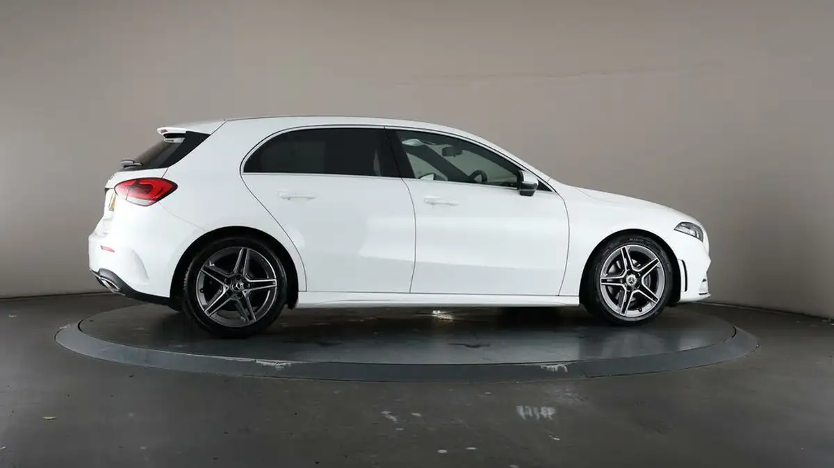 2021-mercedes-benz-a-class-13-a180-amg-line-hatchback-5d-big-54