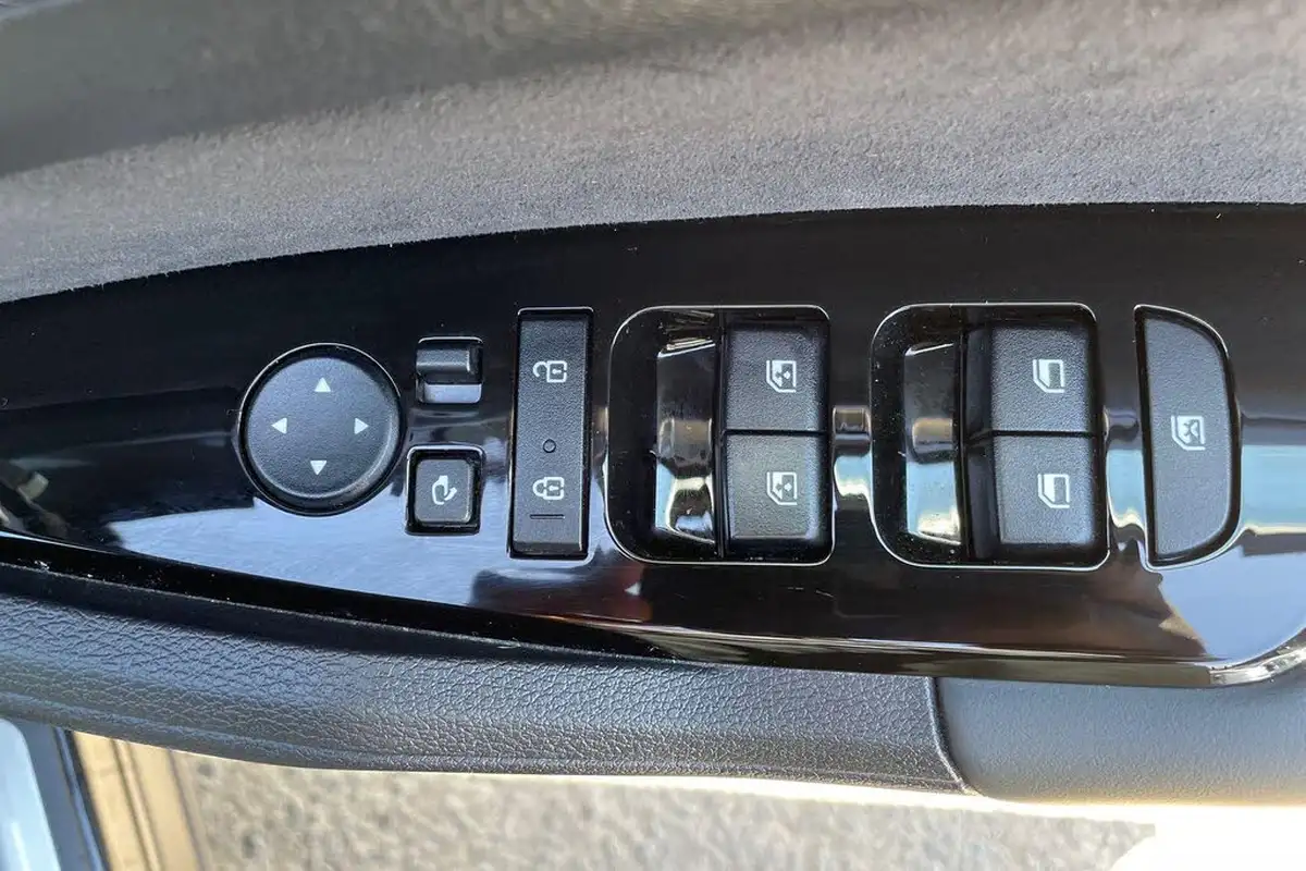 2024-kia-sportage-16-t-gdi-gt-line-s-207bhp-hev-auto-big-15