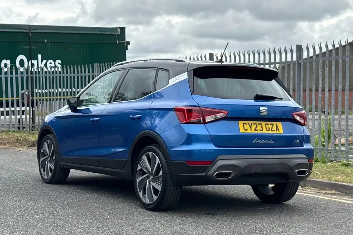 2023-seat-arona-10-tsi-fr-sport-big-1