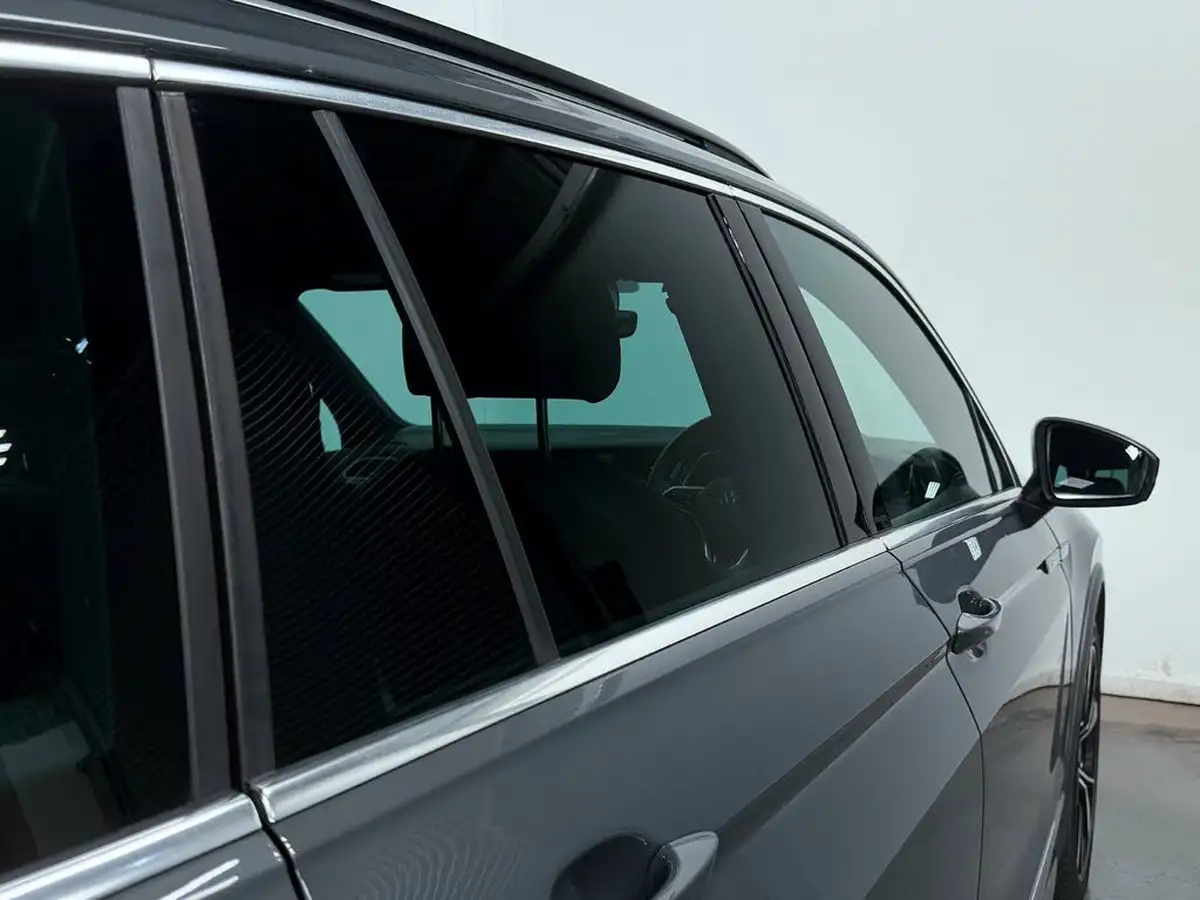 2022-volkswagen-tiguan-15-tsi-r-line-big-18