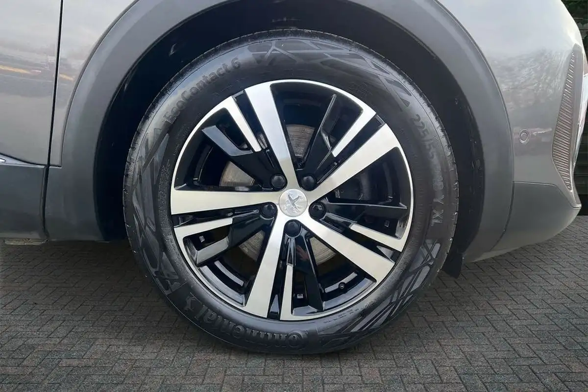 2021-peugeot-3008-suv-16-puretech-gt-premium-300bhp-4wd-hybrid4-e-eat8-big-8