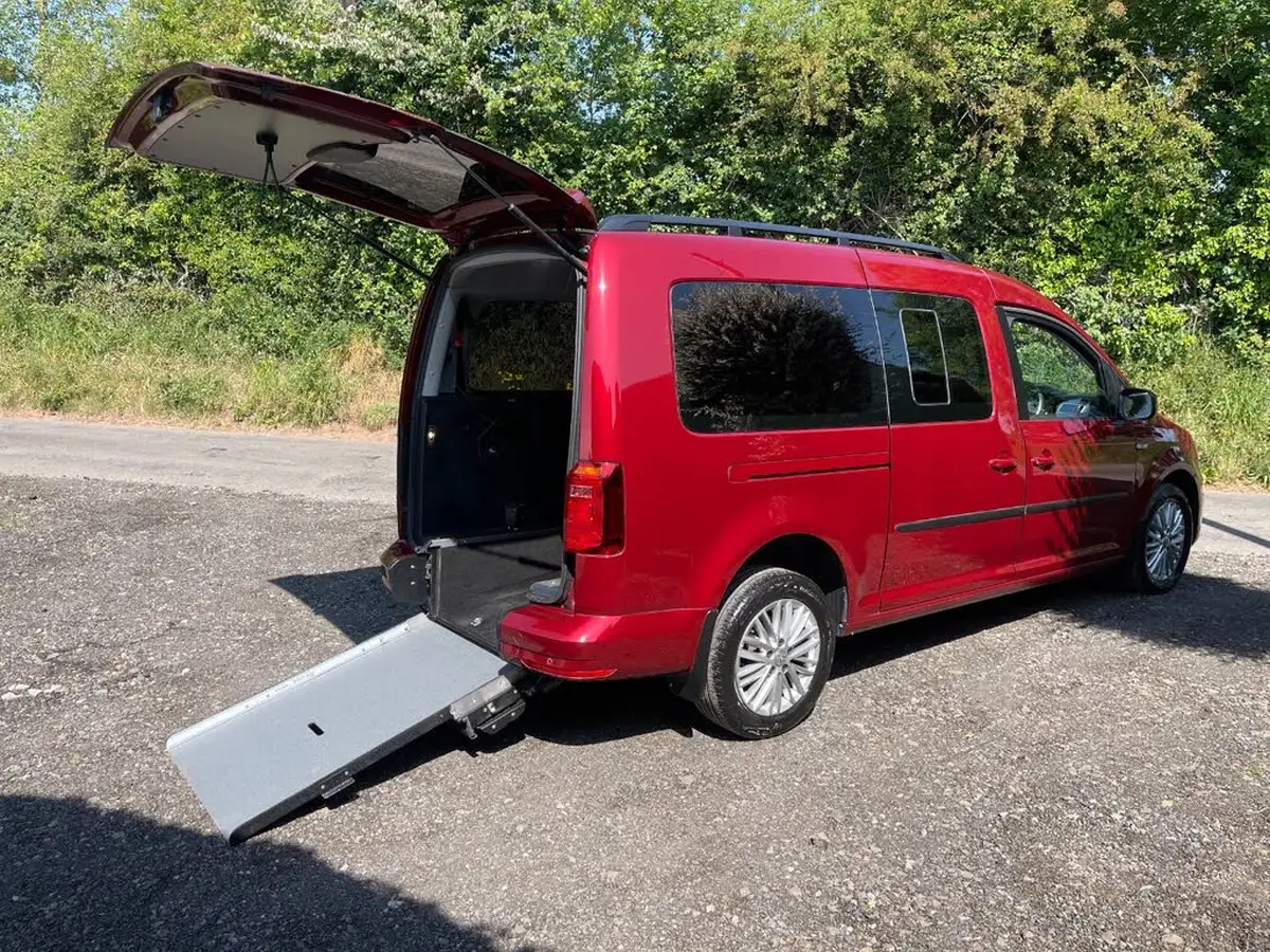 2019-volkswagen-caddy-maxi-life-20tdi-c20-102ps-dsg-big-0