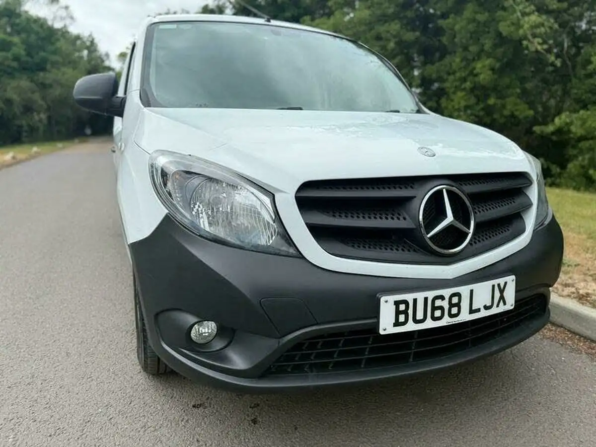 2018-mercedes-benz-citan-15-cdi-109-15-cdi-long-panel-van-big-4