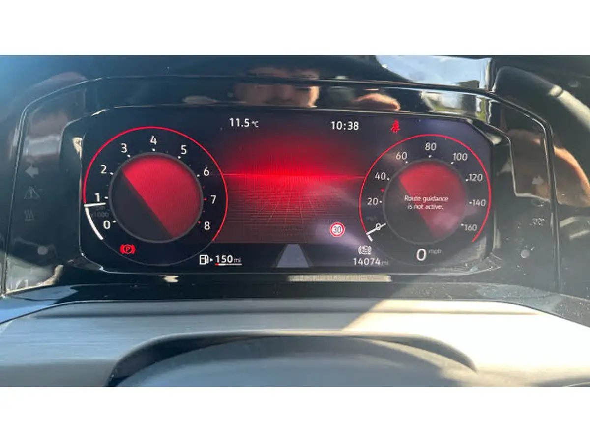 2023-volkswagen-golf-15-tsi-style-130ps-hatchback-big-27