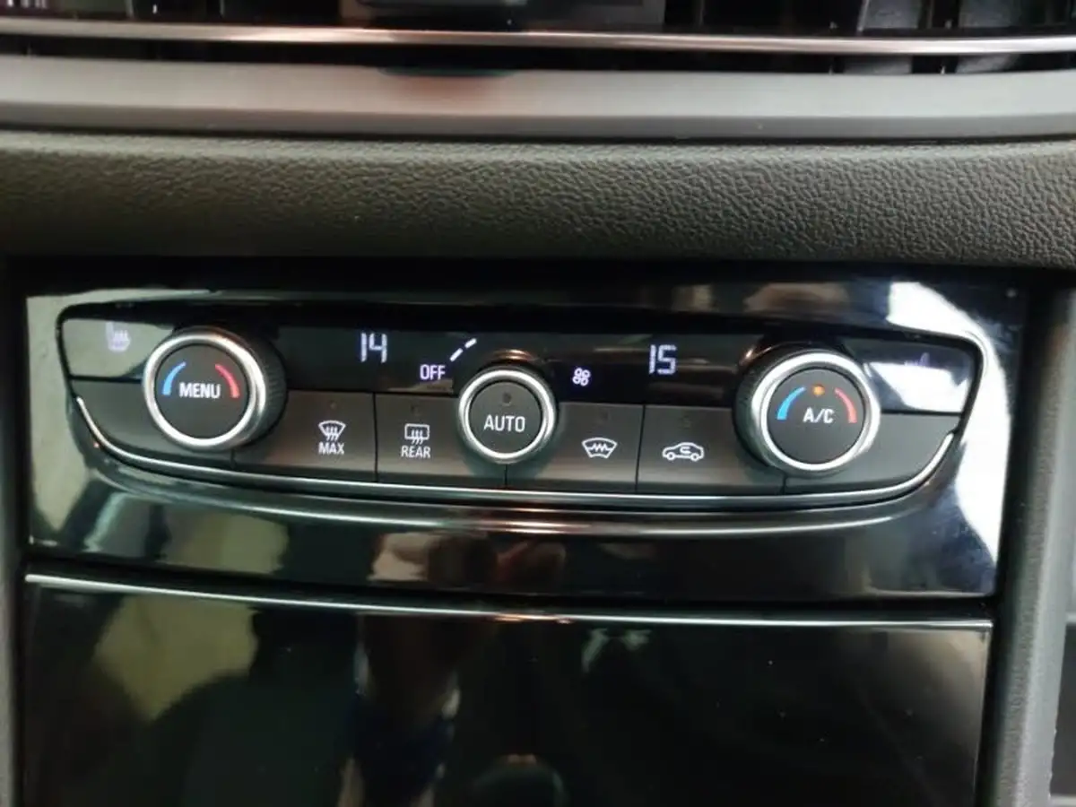 2024-vauxhall-grandland-12-ultimate-130ps-big-10
