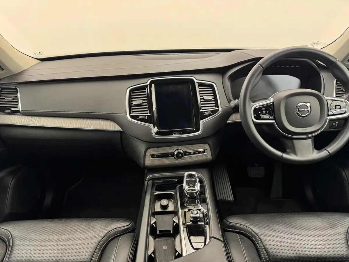 2021-volvo-xc90-20-b5-inscription-big-10