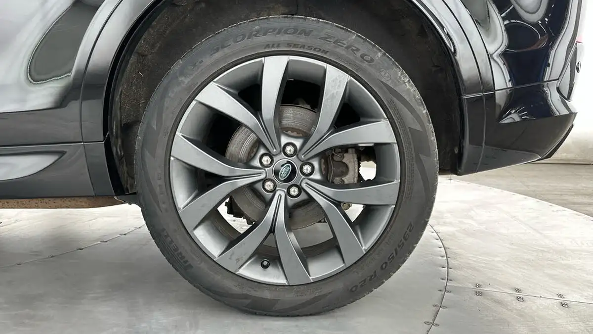 2022-land-rover-discovery-sport-15-p300e-r-dynamic-se-big-24