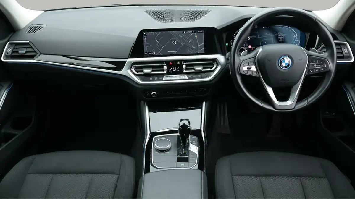 2022-bmw-3-series-20-330e-se-pro-touring-5d-big-13