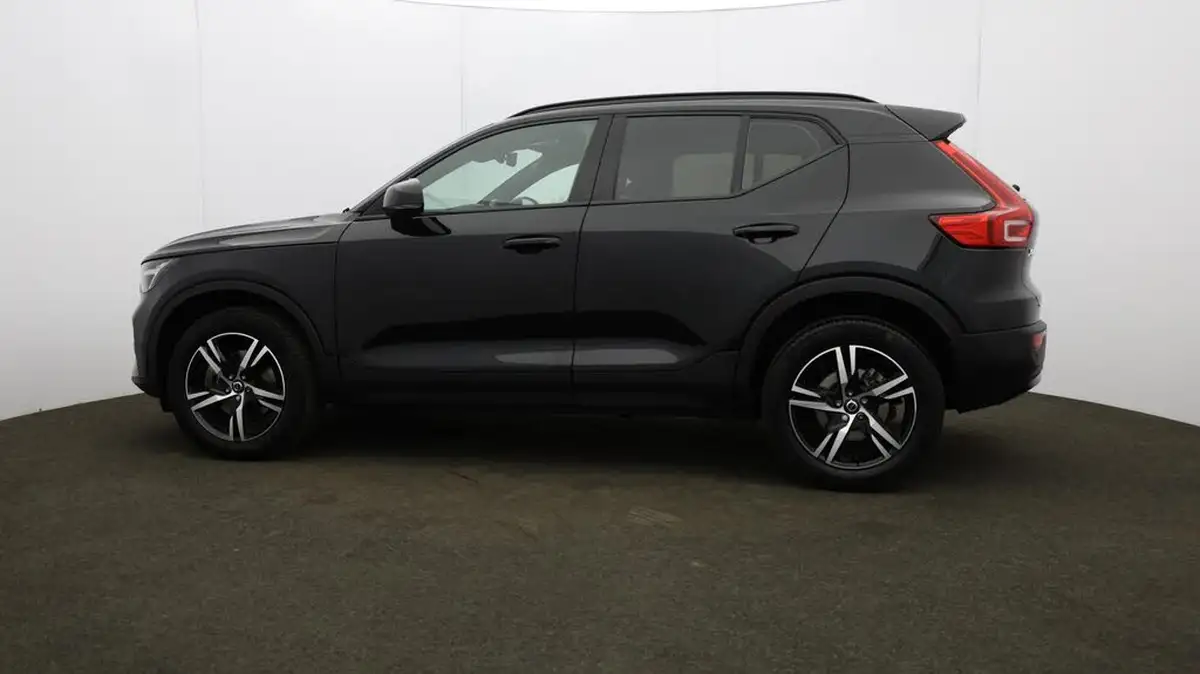 2023-volvo-xc40-20-b3-plus-big-67