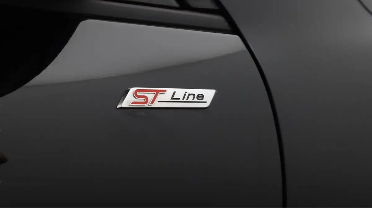 2022-ford-kuga-25t-st-line-x-edition-225ps-phev-big-24