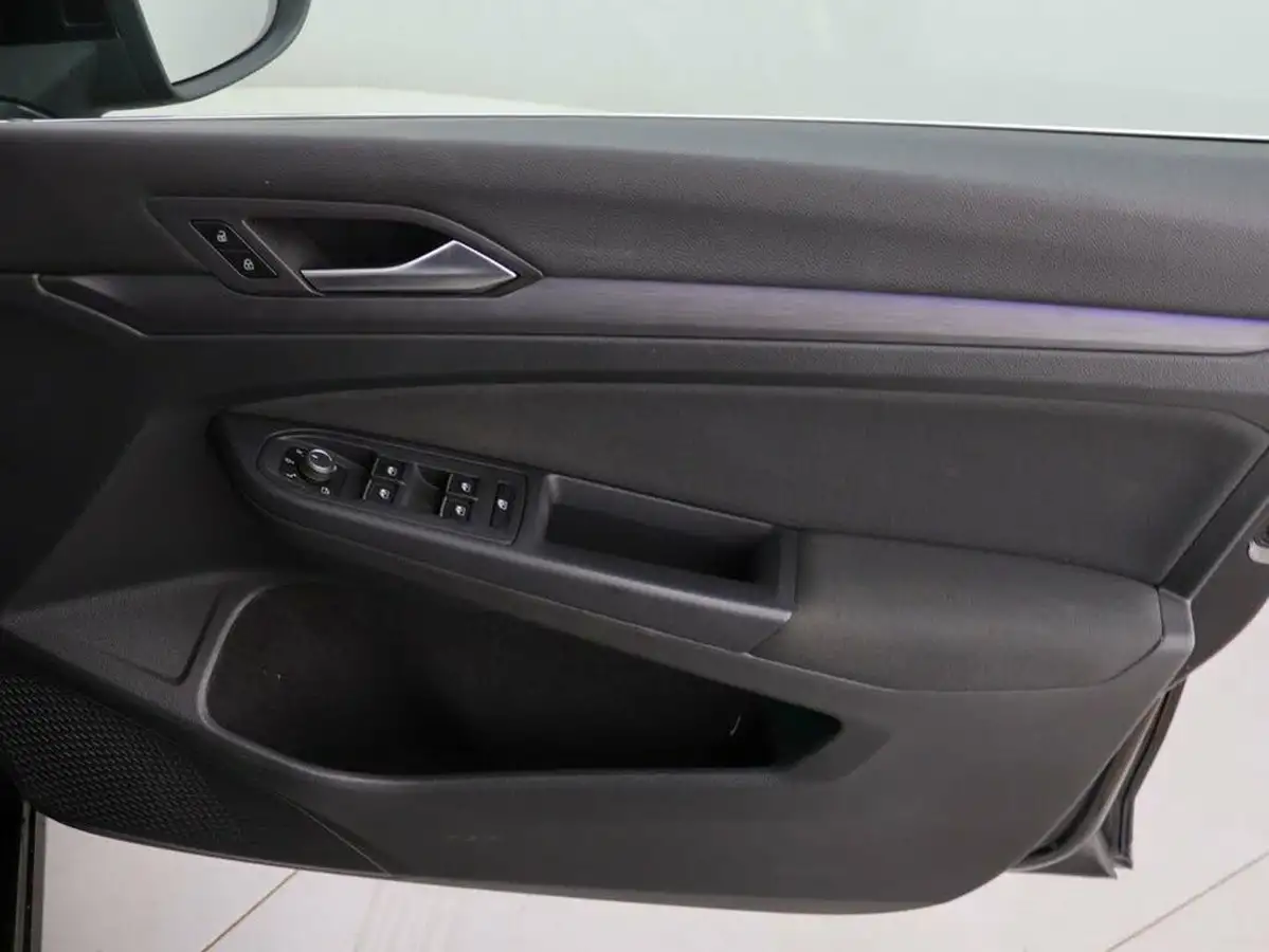 2021-volkswagen-golf-15-etsi-style-150ps-hatchback-big-26
