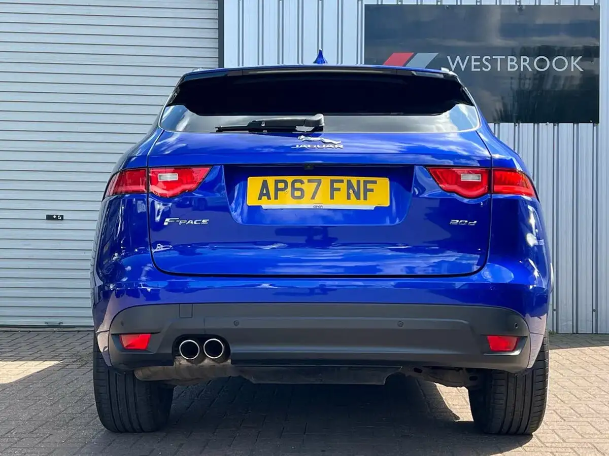 2018-jaguar-f-pace-20-i4d-r-sport-180ps-auto-big-2