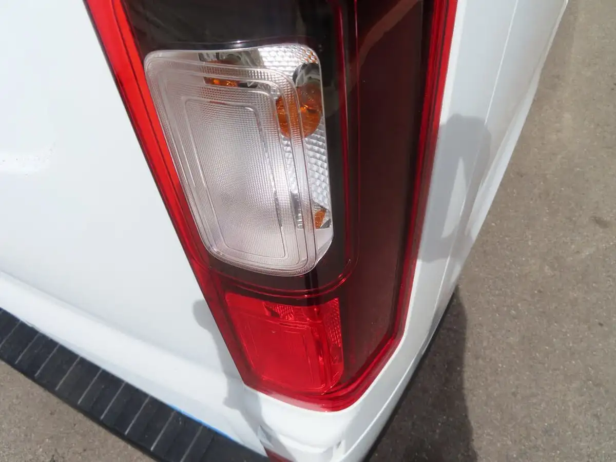 2021-renault-trafic-20dci-ll30-energy-120-business-panel-big-15