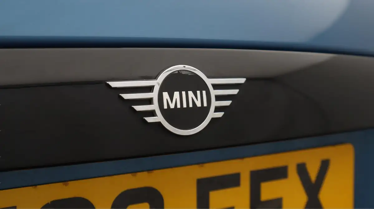 2022-mini-cooper-15-cooper-classic-premium-hatchback-3d-auto-big-20