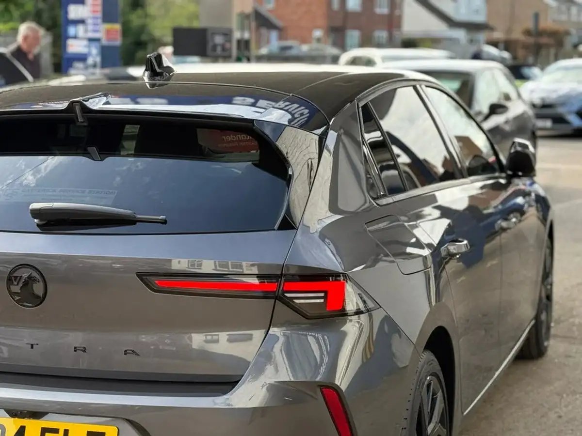 2024-vauxhall-astra-12-turbo-gs-130ps-hatchback-big-34