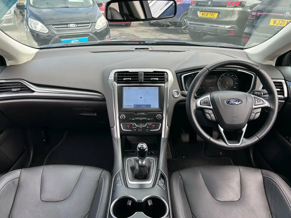 2021-ford-mondeo-20tdci-titanium-edition-150ps-estate-big-7