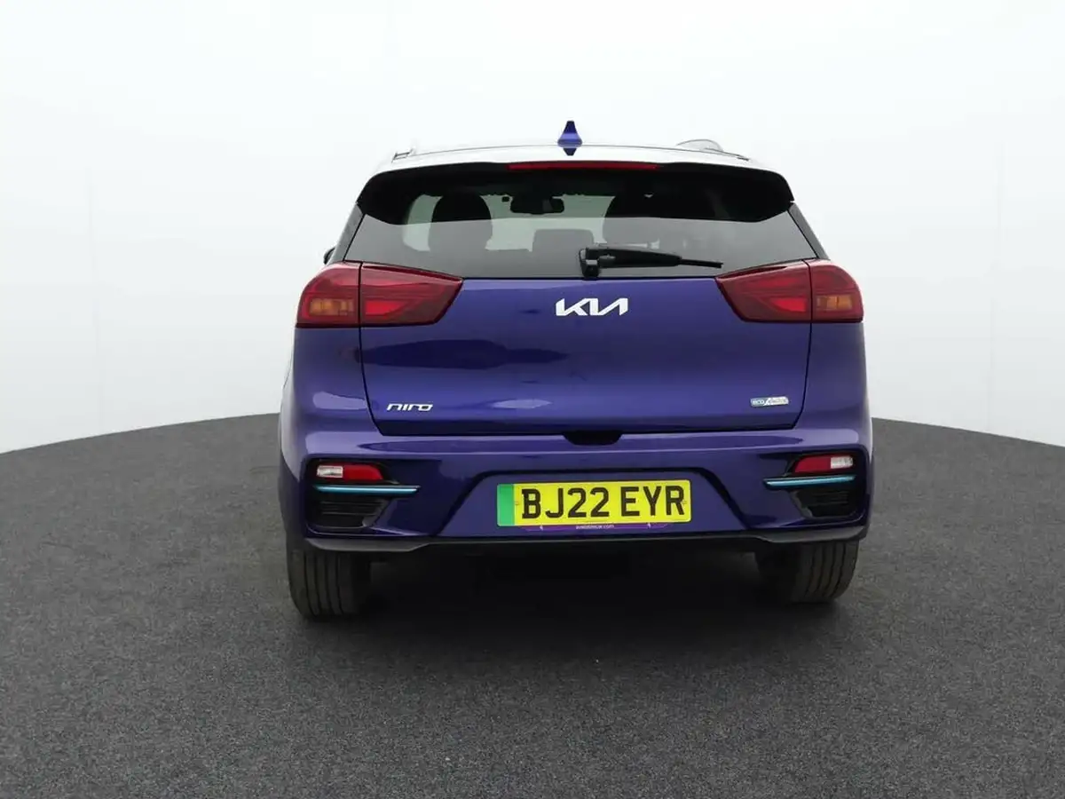2022-kia-e-niro-ev-2-134bhp-39-big-3