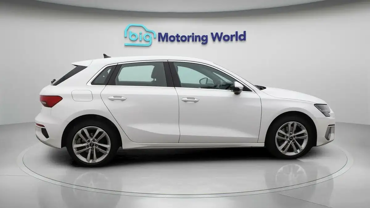 2021-audi-a3-10-30-tfsi-sportback-5d-s-tronic-big-8