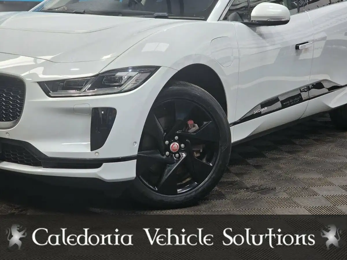 2019-jaguar-i-pace-ev400-se-big-42