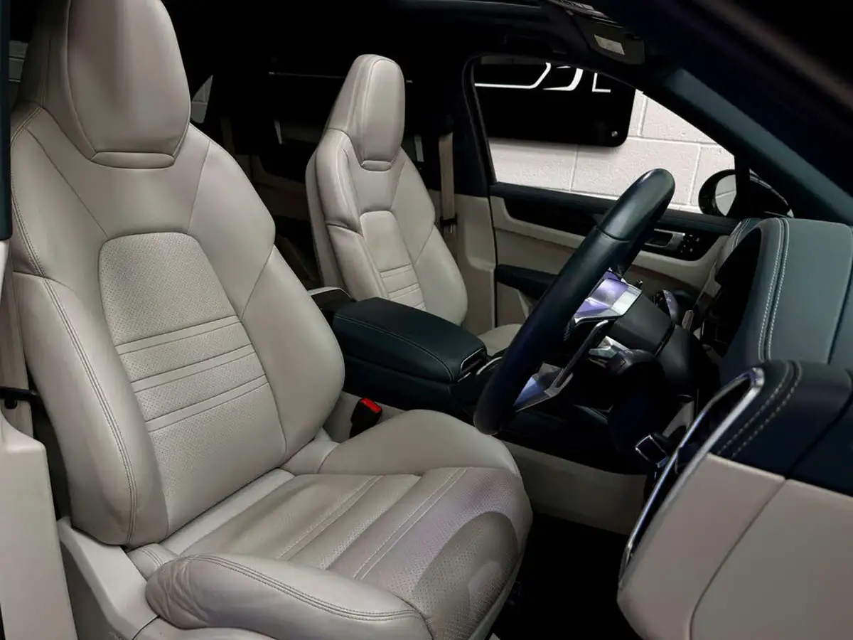 2020-porsche-cayenne-30-v6-s-big-14