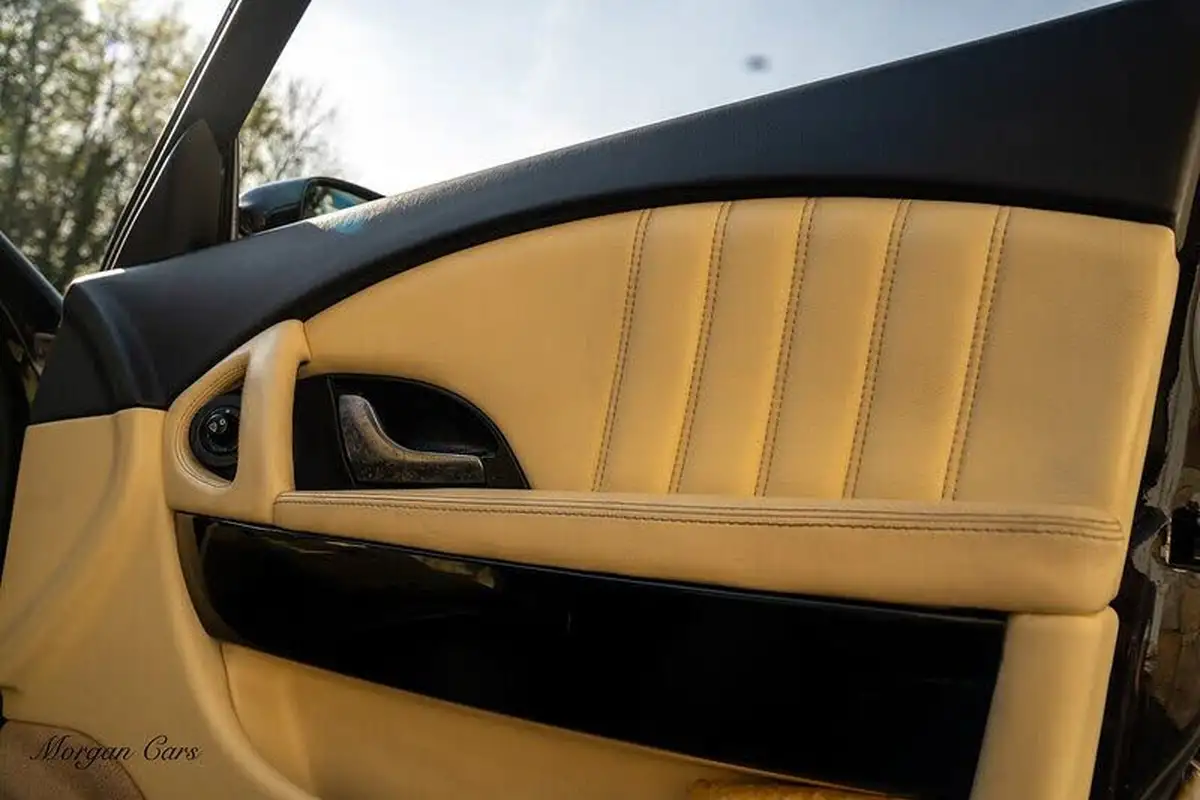 2014-maserati-quattroporte-big-35