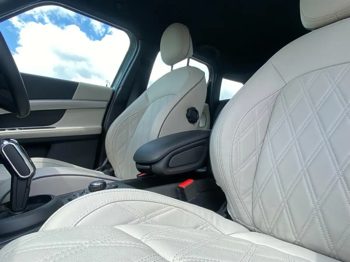 2023-mini-countryman-15-cooper-exclusive-premium-big-4